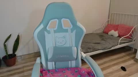 sabrina online show from 04-28-26, 07:57