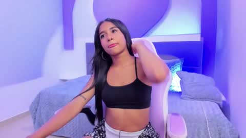 Angela  online show from 10-06-25, 06:27