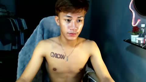 Snapshot of naugthyboyloy chatting on 05-31-26, 05:09 Loy online show from 05-31-26, 05:09