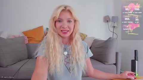 Snapshot of nautica_therapy chatting on 09-22-25, 02:30 Nautica online show from 09-22-25, 02:30