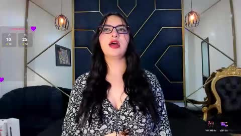 Snapshot of navannycattan chatting on 11-28-25, 04:15 NavannyCattan online show from 11-28-25, 04:15