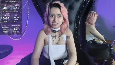 Navier  online show from 05-10-26, 02:39