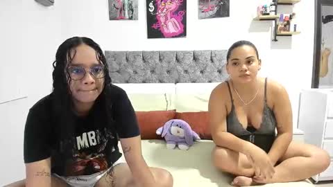 Snapshot of nay_and_aleja chatting on 05-20-26, 02:51 nay_and_aleja online show from 05-20-26, 02:51