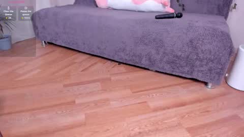 Snapshot of naya_mirel chatting on 03-05-26, 09:11 Kira online show from 03-05-26, 09:11