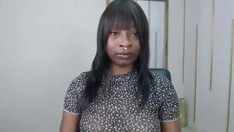 Nayaris 3 online show from 04-24-26, 03:47