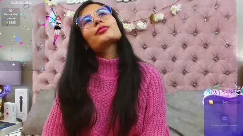 Naye  online show from 01-18-25, 04:04