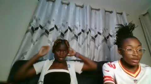 Snapshot of nayela_ chatting on 02-22-26, 11:09 nayela_ online show from 02-22-26, 11:09