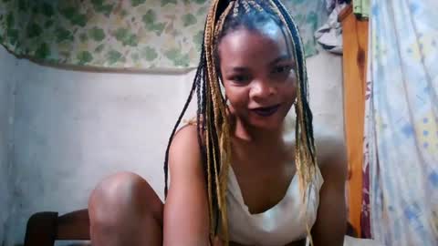 Nayla online show from 07-05-26, 07:04