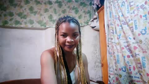 Nayla online show from 07-06-26, 07:05