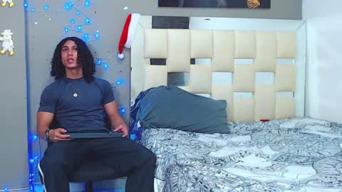 Nazper online show from 12-17-24, 03:28