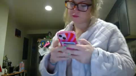 Nealiana online show from 12-05-24, 01:49