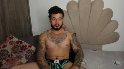 Nei turn green online show from 10-17-25, 11:07