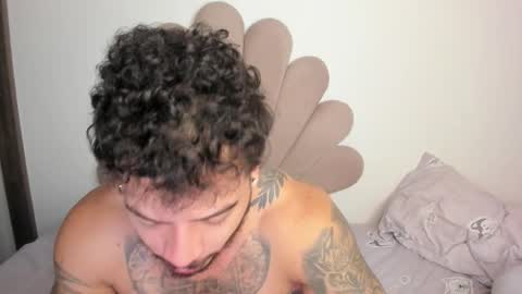 Nei turn green online show from 11-18-25, 10:52