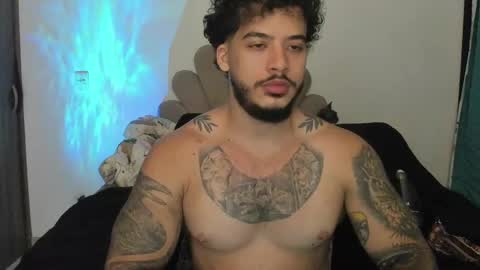 Nei turn green online show from 04-26-26, 08:06