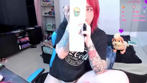 Snapshot of neeko_lol_ chatting on 09-13-25, 10:20 Geek Nicole    im Neeko UwU online show from 09-13-25, 10:20