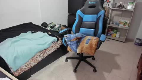 Geek Nicole    im Neeko UwU online show from 12-05-25, 02:36