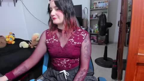 Geek Nicole    im Neeko UwU online show from 04-24-26, 01:35