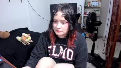 Geek Nicole    im Neeko UwU online show from 06-09-26, 02:39