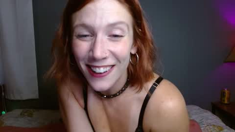 Snapshot of neemcream chatting on 11-12-25, 12:55 JenniferJen online show from 11-12-25, 12:55