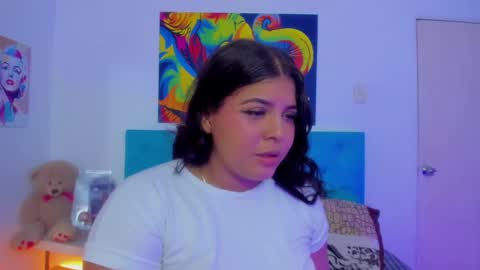 Snapshot of neferet_opal chatting on 10-01-25, 01:00 neferet_opal online show from 10-01-25, 01:00