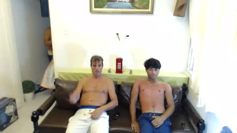 Snapshot of negative_blood chatting on 12-19-24, 03:19 Marcelo and Luiz online show from 12-19-24, 03:19