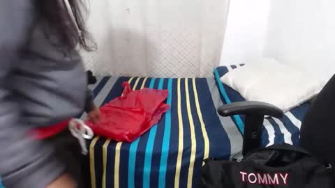 Zoe online show from 10-11-25, 12:10