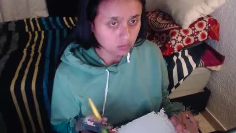 Zoe online show from 12-19-25, 01:12