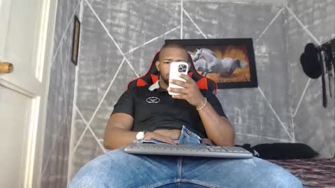 Snapshot of negritomeloso_k18 chatting on 11-04-25, 04:06 negritomeloso_k18 online show from 11-04-25, 04:06