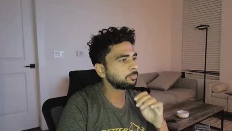 Snapshot of neilsing chatting on 09-27-25, 08:08 neil online show from 09-27-25, 08:08