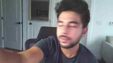 Snapshot of neilsing chatting on 10-12-25, 12:15 neil online show from 10-12-25, 12:15