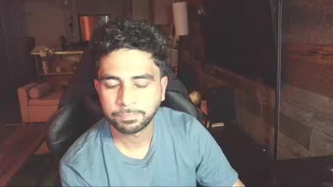 Snapshot of neilsing chatting on 01-06-26, 03:32 neil online show from 01-06-26, 03:32