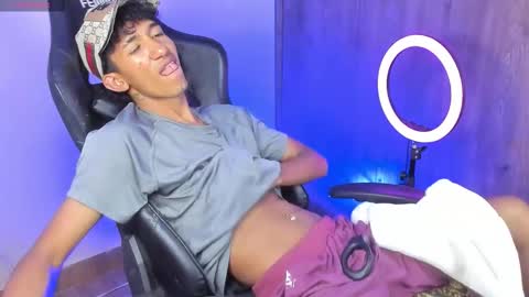 Snapshot of neitan_miller chatting on 01-11-26, 02:05 neitan online show from 01-11-26, 02:05