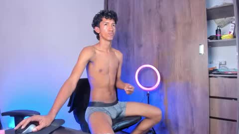 Snapshot of neitan_miller chatting on 03-11-26, 06:25 neitan online show from 03-11-26, 06:25