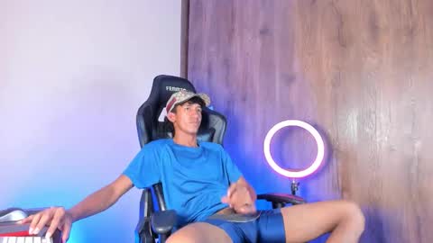 Snapshot of neitan_miller chatting on 03-14-26, 07:36 neitan online show from 03-14-26, 07:36