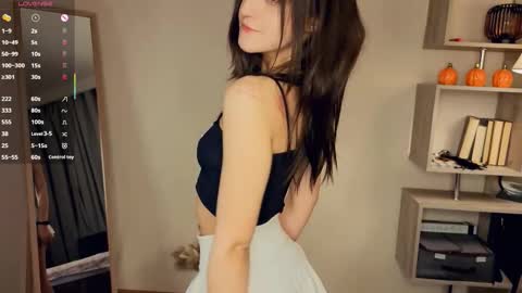 Vicky and Beatrice online show from 02-09-26, 07:18