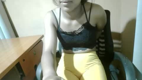 nelia_84 online show from 04-26-26, 02:15