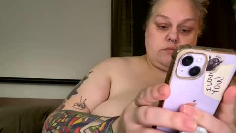 Snapshot of nellatlas chatting on 11-24-25, 12:43 Nellie Atlas online show from 11-24-25, 12:43