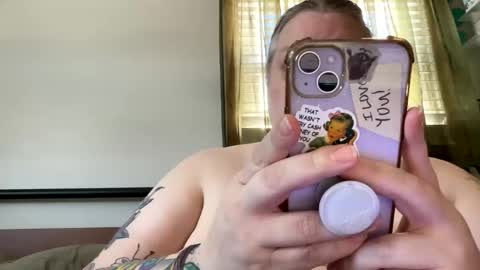 Snapshot of nellatlas chatting on 12-04-25, 04:38 Nellie Atlas online show from 12-04-25, 04:38