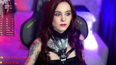 Snapshot of nelle_ chatting on 11-02-25, 01:02 online show from 11-02-25, 01:02