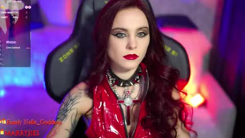 Snapshot of nelle_ chatting on 11-03-25, 05:25 online show from 11-03-25, 05:25