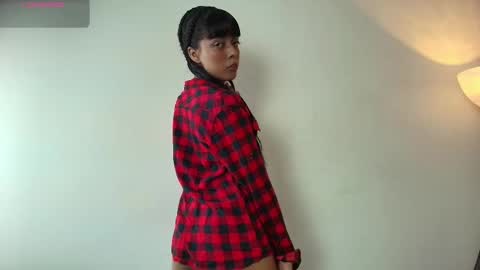 Snapshot of nelly_willd chatting on 02-16-26, 12:34 nelly online show from 02-16-26, 12:34