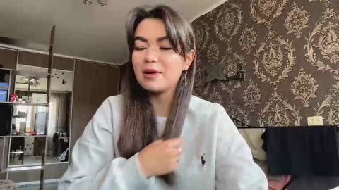 Snapshot of nellytarallo chatting on 03-15-26, 08:31 Ava online show from 03-15-26, 08:31