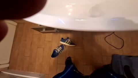 Snapshot of nembo1974 chatting on 10-28-25, 08:33 boo online show from 10-28-25, 08:33