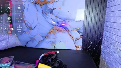 Salome Nena cupcake online show from 10-18-25, 11:11