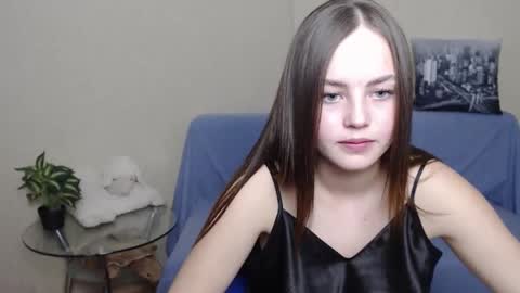 Snapshot of nensi_sweet chatting on 03-07-25, 04:33 nensi_sweet online show from 03-07-25, 04:33