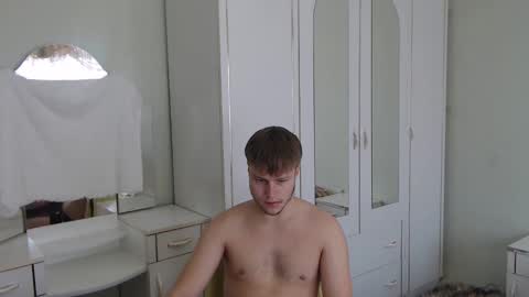 Snapshot of nenvol1 chatting on 01-10-25, 10:06 better ask online show from 01-10-25, 10:06