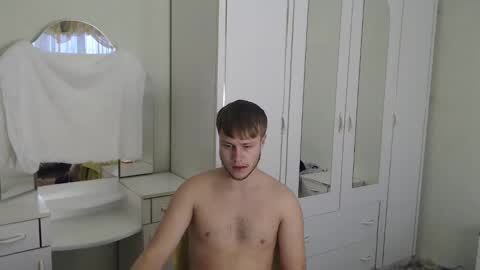 Snapshot of nenvol1 chatting on 01-16-25, 01:36 better ask online show from 01-16-25, 01:36