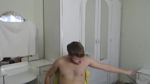 Snapshot of nenvol1 chatting on 01-17-25, 10:11 better ask online show from 01-17-25, 10:11