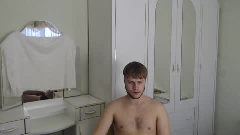 Snapshot of nenvol1 chatting on 01-24-25, 12:52 better ask online show from 01-24-25, 12:52