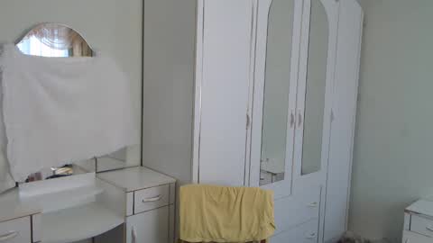 Snapshot of nenvol1 chatting on 02-04-25, 11:49 better ask online show from 02-04-25, 11:49